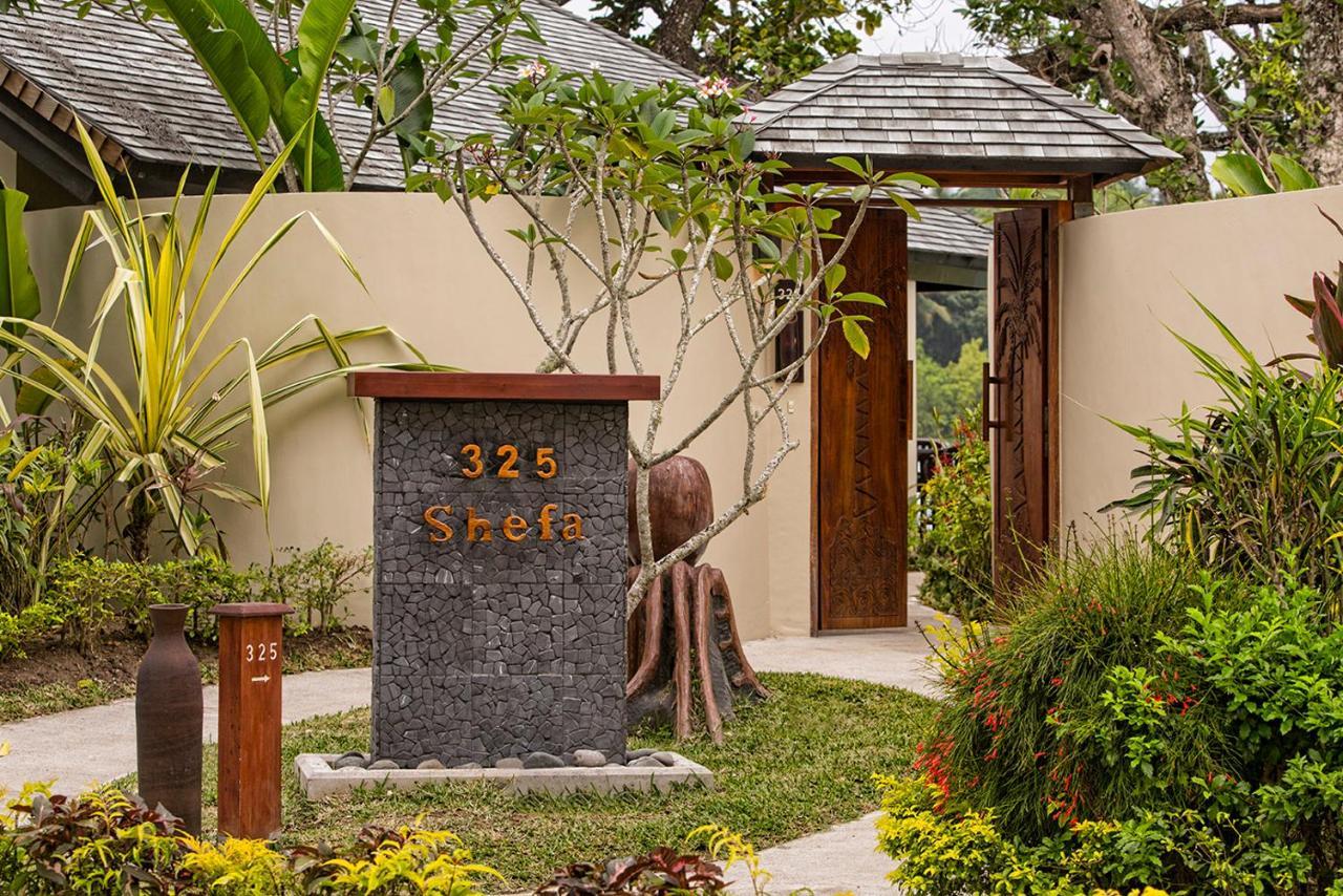 Warwick Le Lagon Resort & Spa, Vanuatu Порт-Вила Экстерьер фото