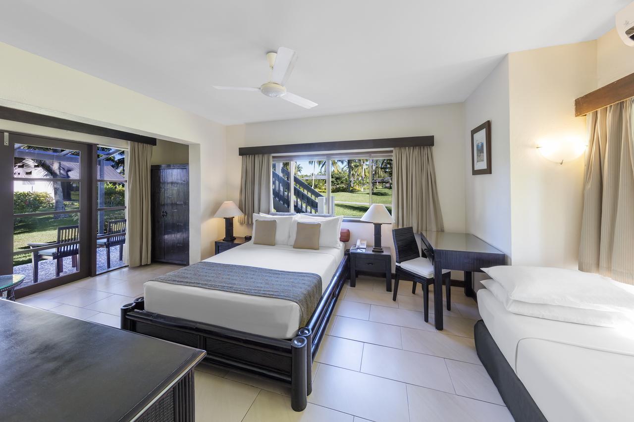 Warwick Le Lagon Resort & Spa, Vanuatu Порт-Вила Экстерьер фото